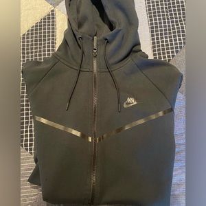 Nike tech fleece